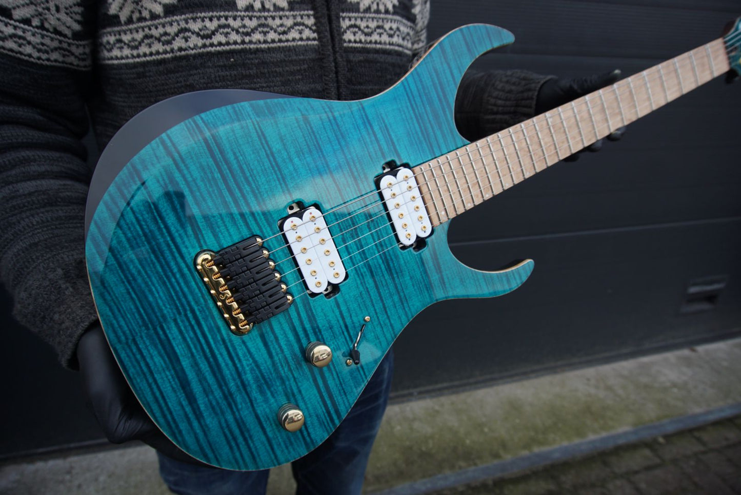 Magistra Teal 6 string